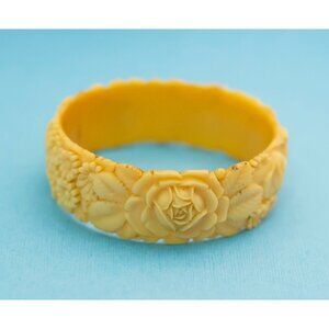Vintage Yellow Rose Engraved Bangle 8 Inches N14